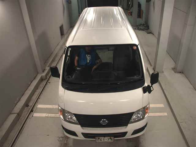 2010 Nissan Caravan auction photo 6
