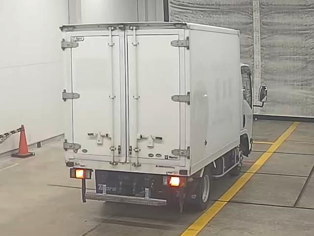 2015 Isuzu Elf 冷蔵・冷凍車 auction photo 2