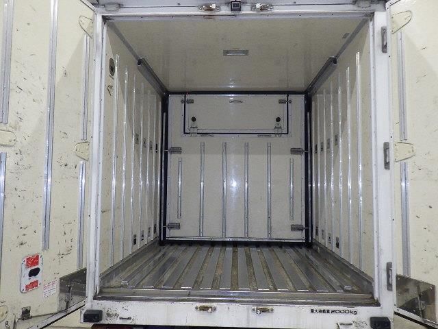 2015 Isuzu Elf 冷蔵・冷凍車 auction photo 4