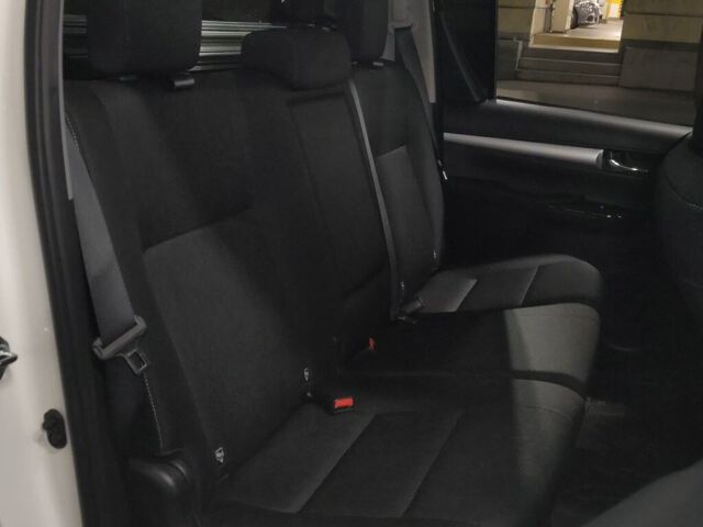 2023 Toyota Hilux Z 4WD auction photo 6