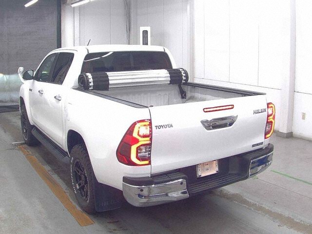 2023 Toyota Hilux Z 4WD auction photo 2