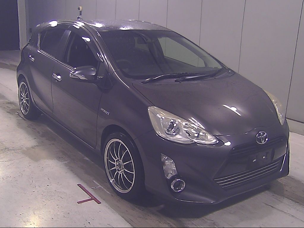 2015 Toyota Aqua S Japan auction vehicle