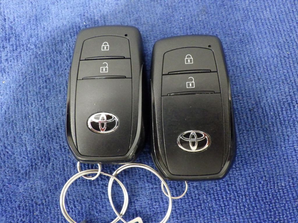 2022 Toyota Aqua X auction photo 12