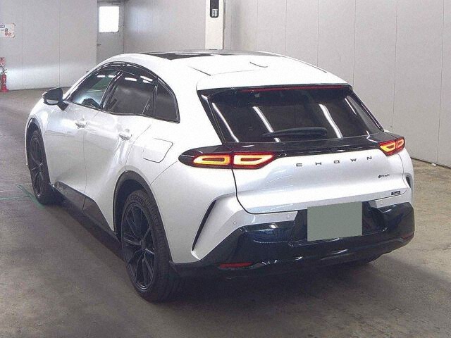 2024 Toyota Crown Sport スポーツRS(PHEV) 4WD auction photo 2