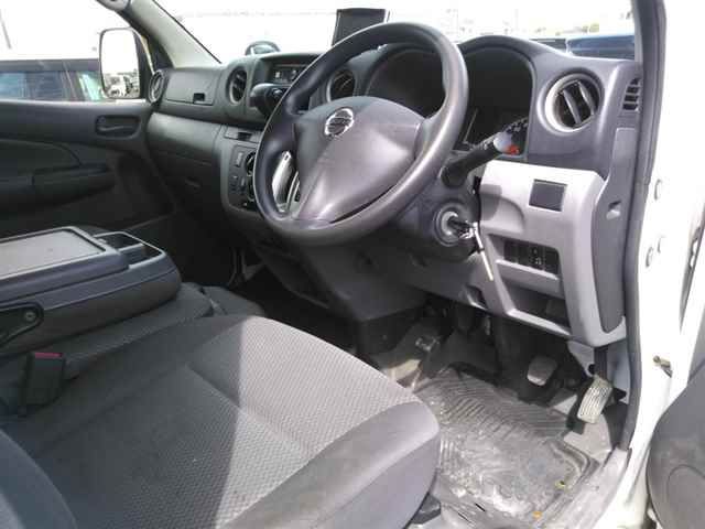 2026 Nissan NV350 Caravan auction photo 3