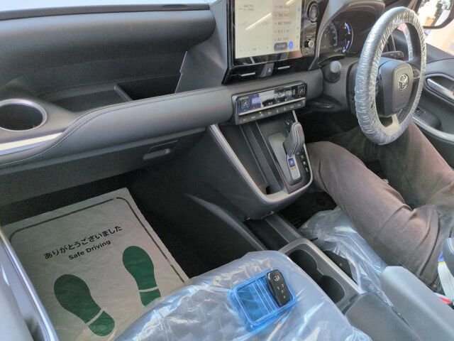 2025 Toyota Voxy ハイブリッドS-Z 4WD auction photo 3