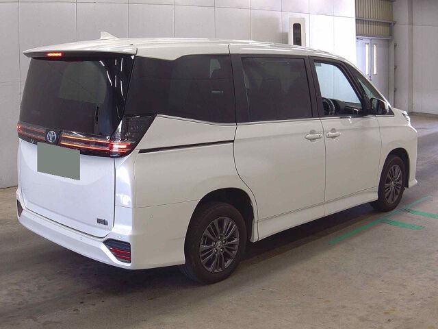 2025 Toyota Voxy ハイブリッドS-Z 4WD auction photo 5
