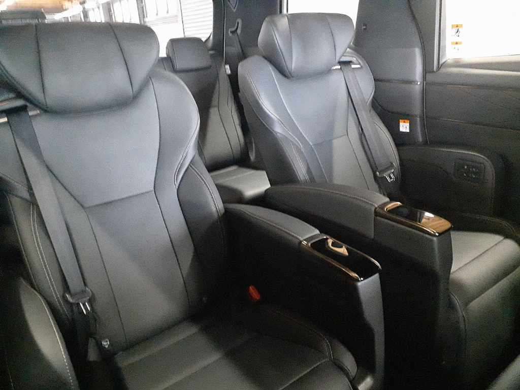 2025 Toyota Alphard Z auction photo 11