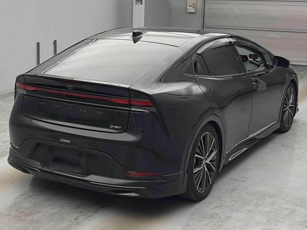 2023 Toyota Prius Z 4WD auction photo 2