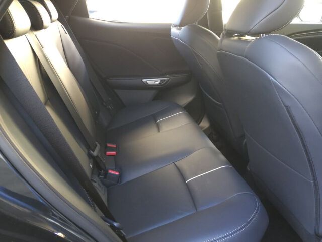 2025 Lexus LBX relax auction photo 6