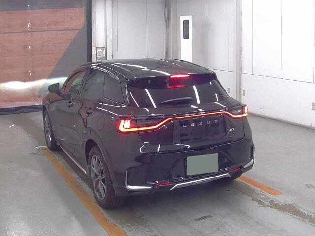 2025 Lexus LBX relax auction photo 2