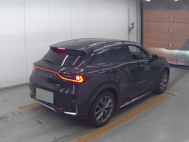 2025 Lexus LBX relax auction photo 5