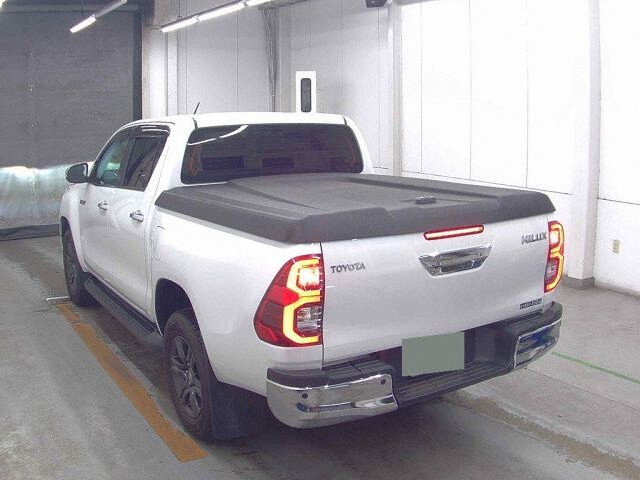 2023 Toyota Hilux Z 4WD auction photo 2