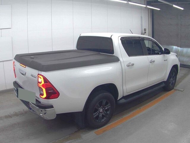 2023 Toyota Hilux Z 4WD auction photo 5