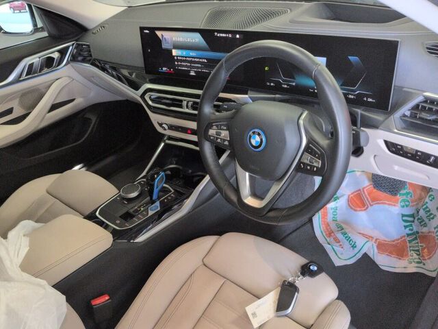 2022 BMW i4 EDRIVE 40 STD auction photo 3