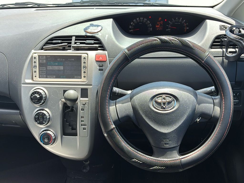 2010 Toyota Ractis X HID Selection auction photo 3