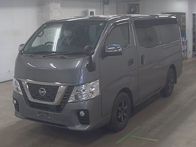 2018 Nissan NV350 Caravan ロングDXターボ EX auction photo 4