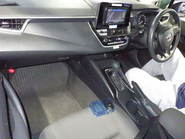 2023 Toyota Corolla Touring X auction photo 3