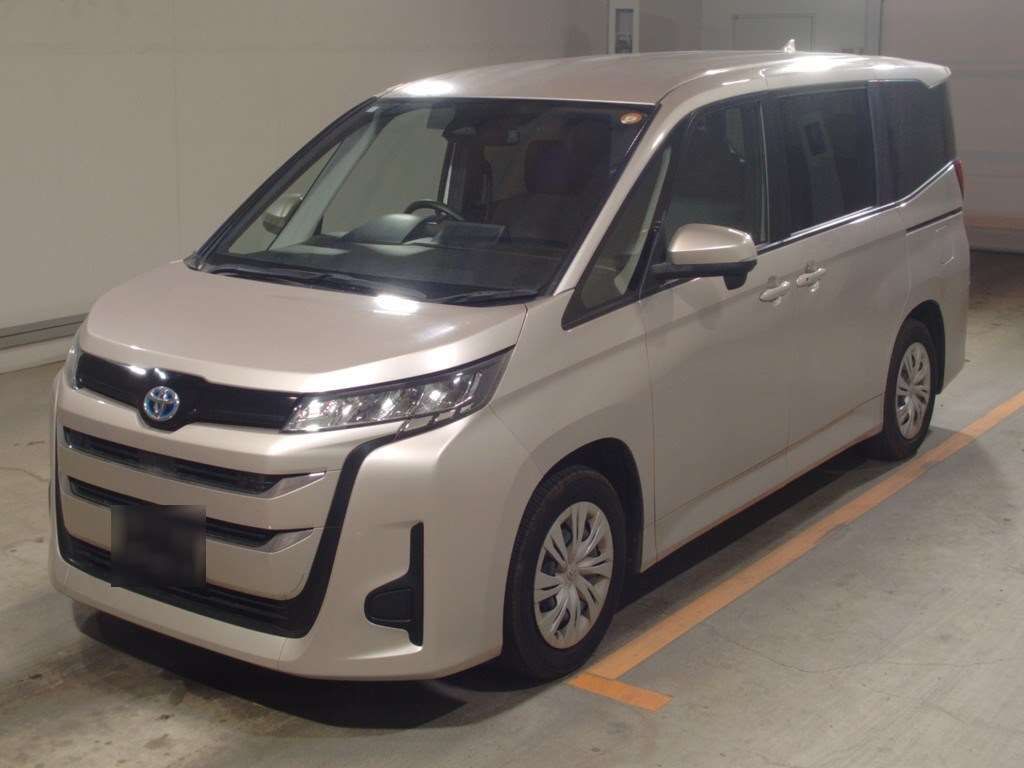 Japan Auction Vehicles 4 2022 Toyota Noah ハイブリッドX auction photo