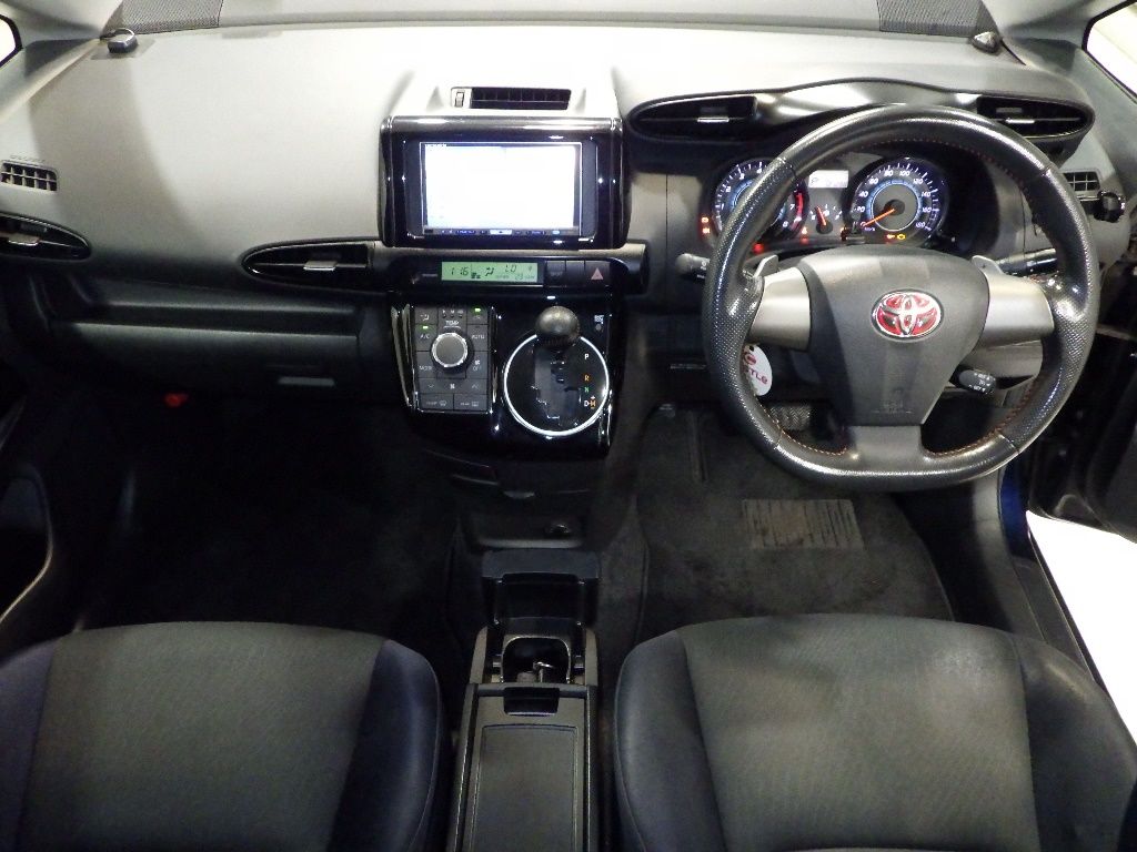 2009 Toyota Wish 2.0Z auction photo 3