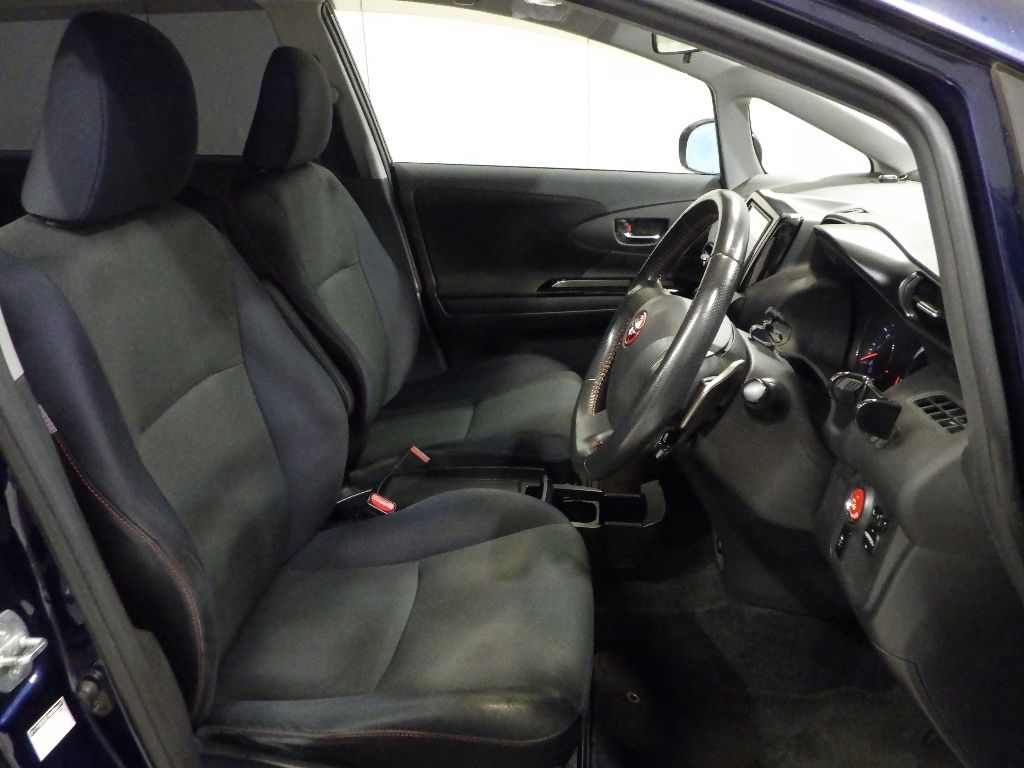 2009 Toyota Wish 2.0Z auction photo 6