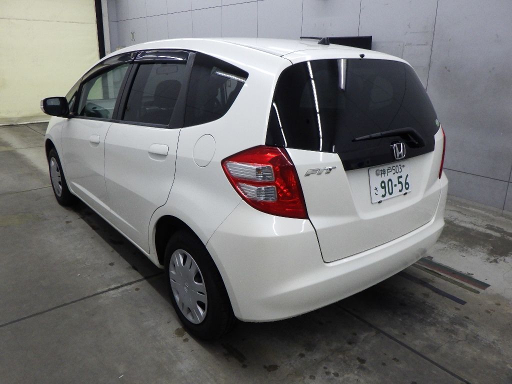 2010 Honda Fit G auction photo 5