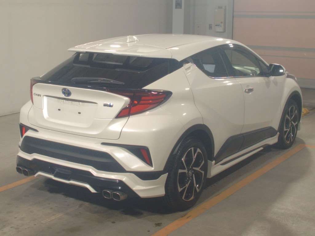 2021 Toyota C-HR G auction photo 2