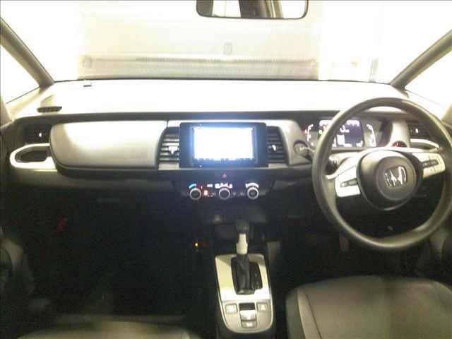 2022 Honda Fit 4WD ベーシック auction photo 5