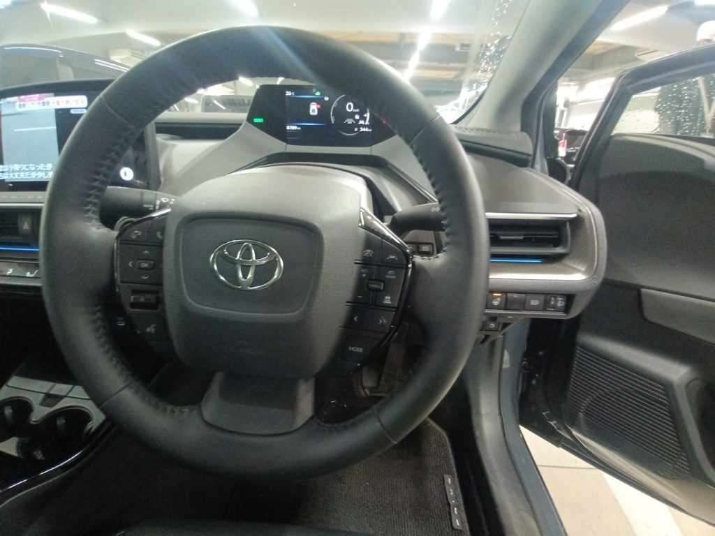 2025 Toyota Prius Z auction photo 9