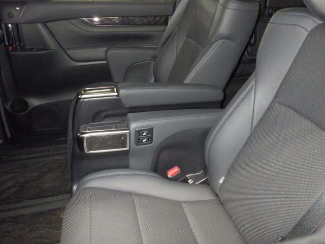 2021 Toyota Vellfire 2.5Z Gエディション auction photo 6