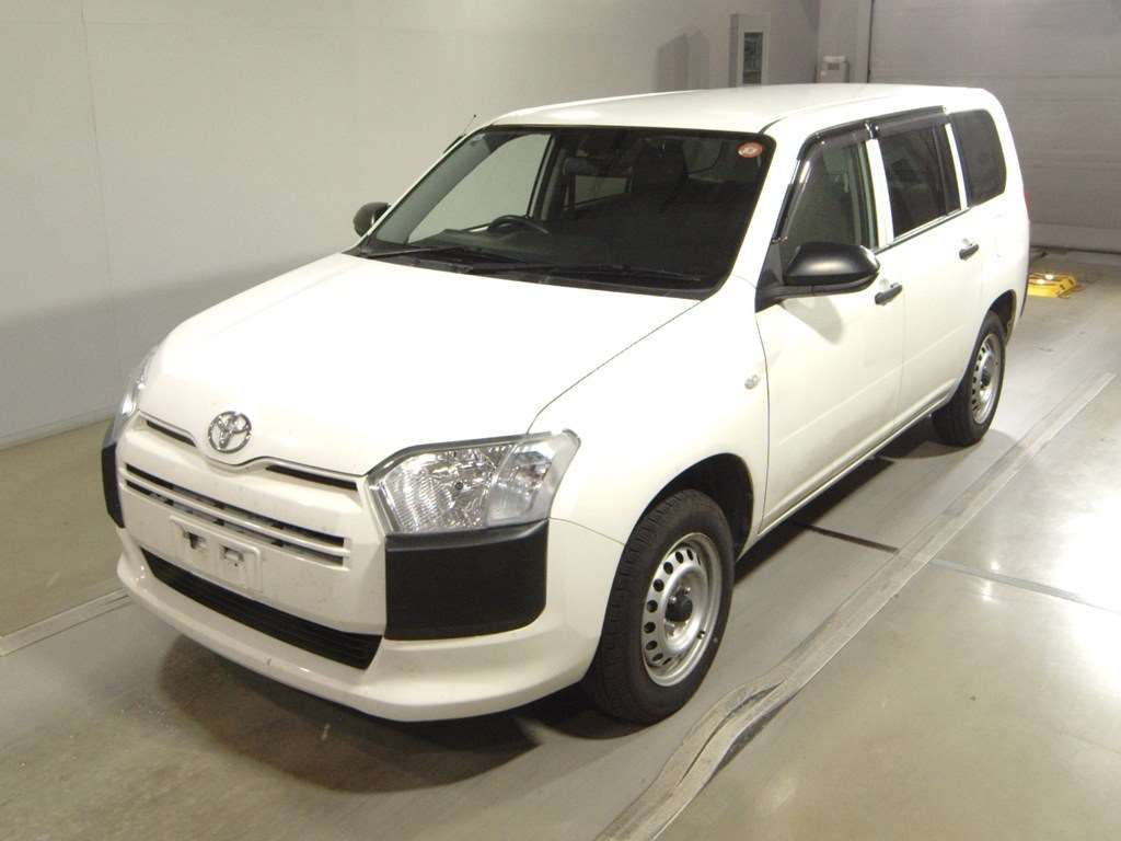 2021 Toyota Probox DX Comfort 4WD Japan auction vehicle