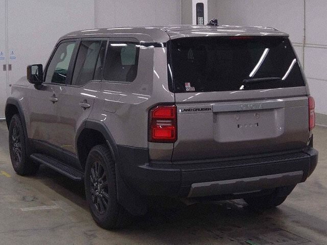 2024 Toyota Land Cruiser 250 VX 4WD auction photo 2