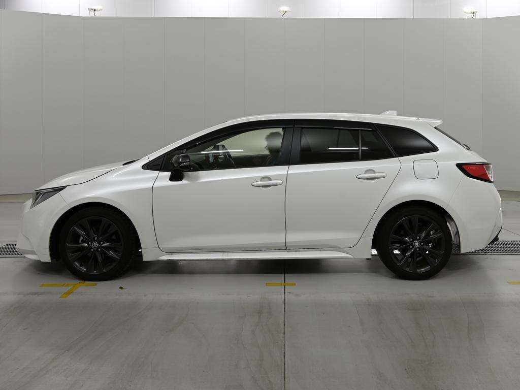 2022 Toyota Corolla Touring ハイブリッド ダブルバイビー auction photo 4