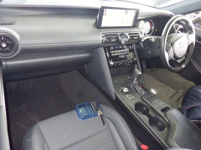 2022 Lexus IS IS300 F Sport auction photo 3