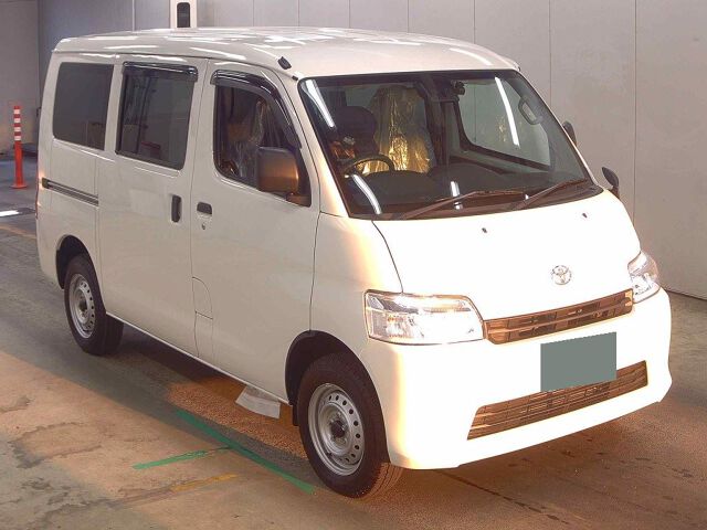 Japan Auction Vehicles 8 2025 Toyota TownAce Van GL 4WD auction photo