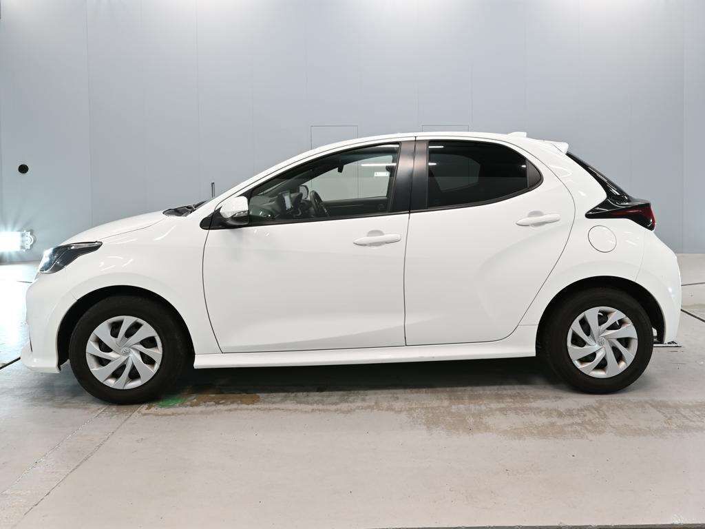 2022 Toyota Yaris X auction photo 4