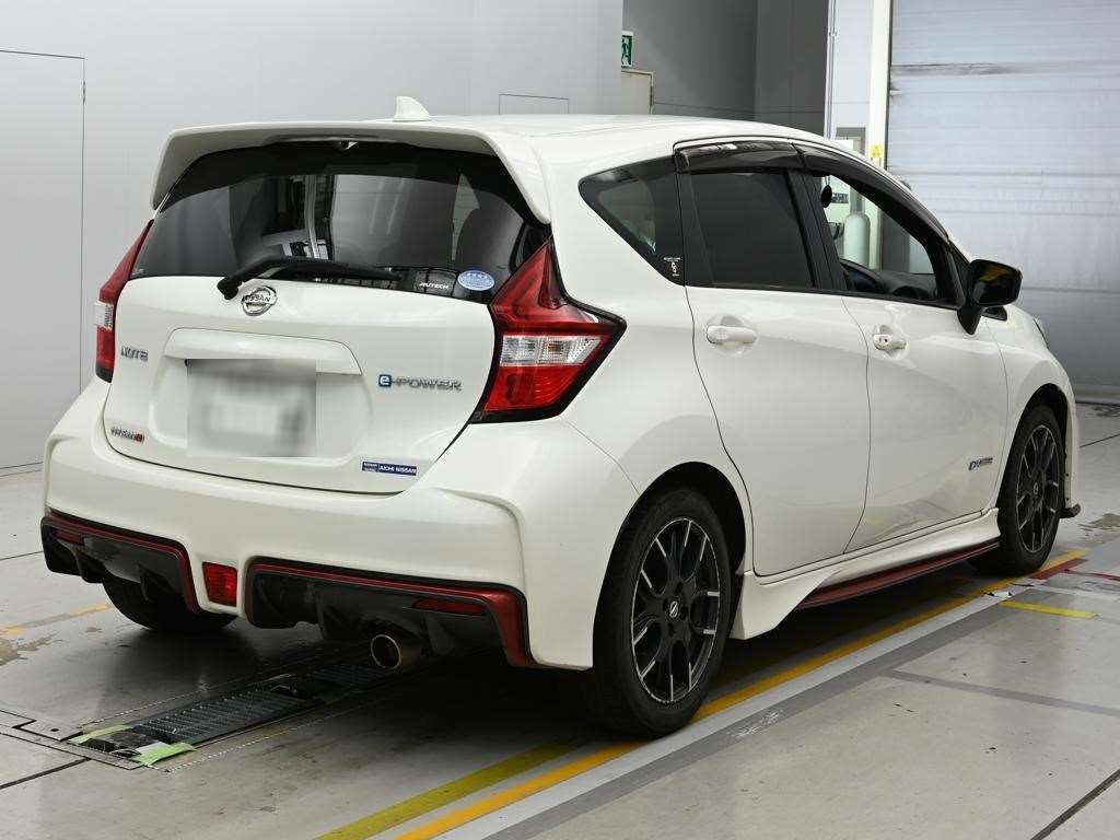 2017 Nissan Note e-パワーニスモ auction photo 2