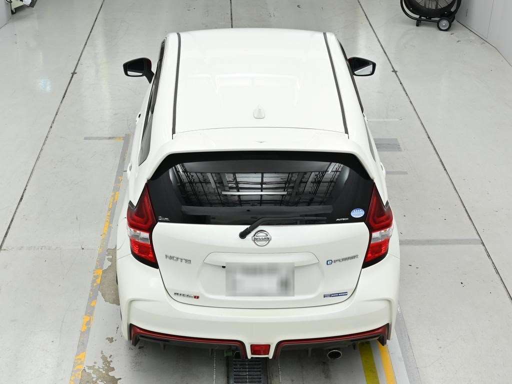 2017 Nissan Note e-パワーニスモ auction photo 8