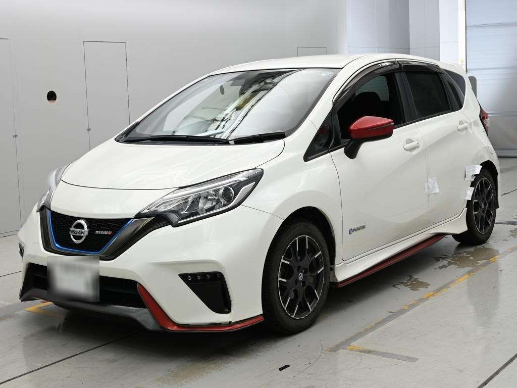 2017 Nissan Note e-パワーニスモ Japan auction vehicle