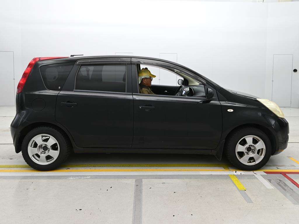 2010 Nissan Note 15X auction photo 3
