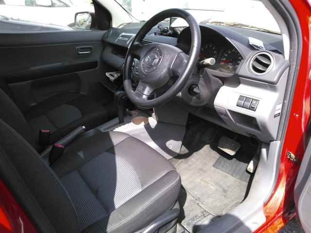 2006 Mazda Demio casual auction photo 3