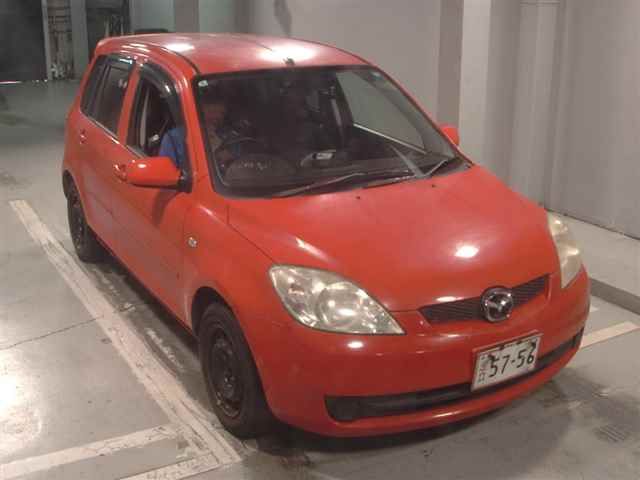 Japan Auction Vehicles 12 2006 Mazda Demio casual auction photo