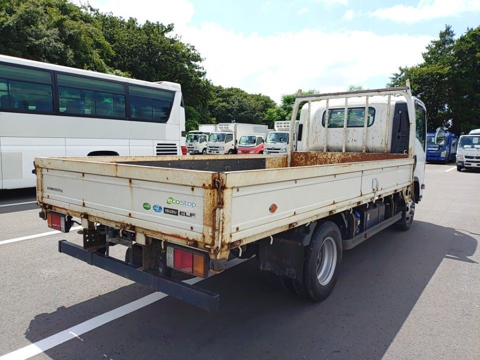 2020 Isuzu Elf auction photo 2
