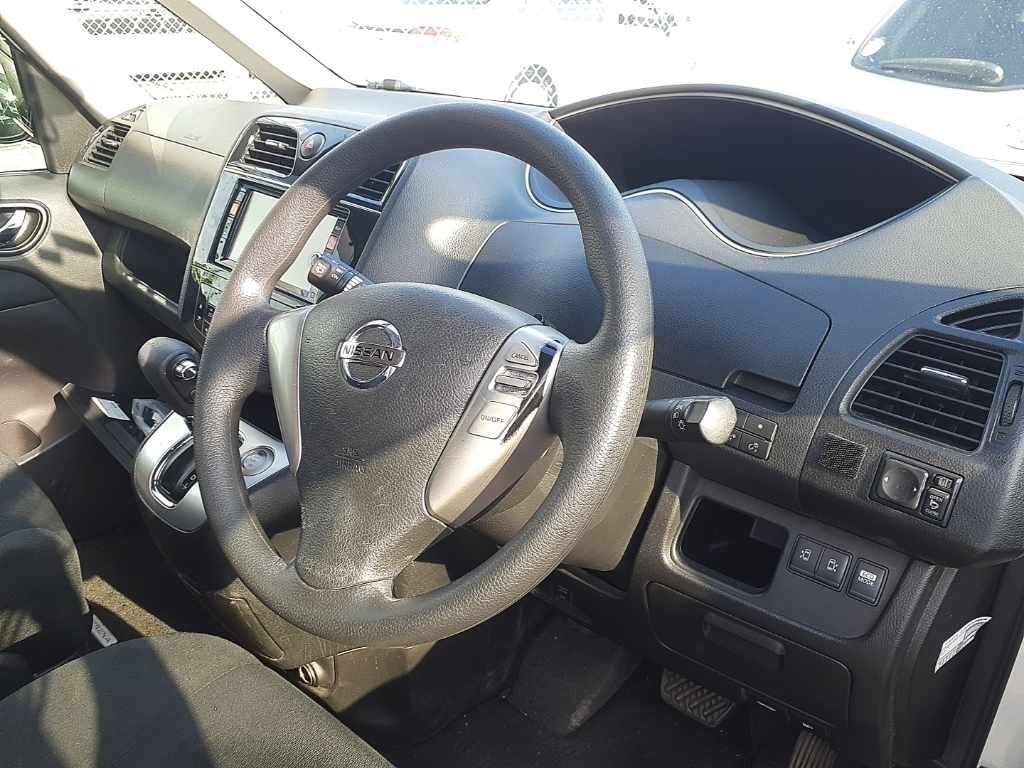 2012 Nissan Serena 20X S-ハイブリッド auction photo 9