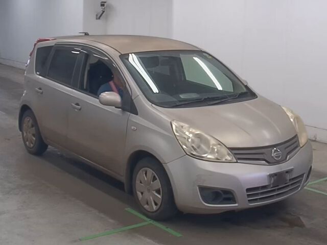 2009 Nissan Note 15X Japan auction vehicle