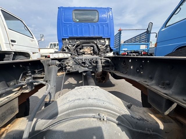 2011 Isuzu Elf シャーシ auction photo 15