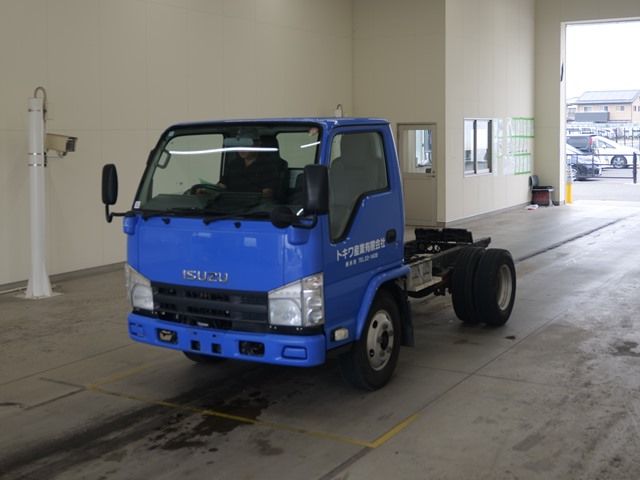 2011 Isuzu Elf シャーシ Japan auction vehicle