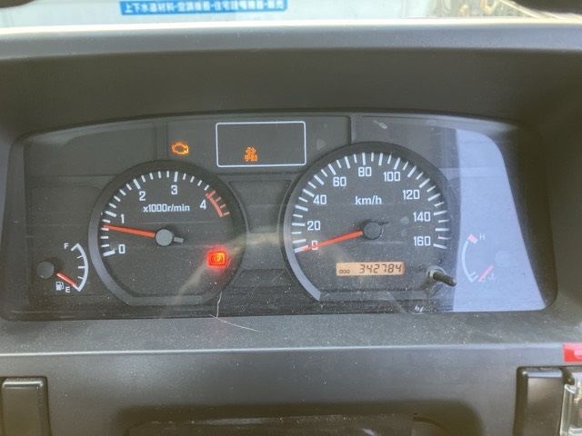 2011 Isuzu Elf シャーシ auction photo 7