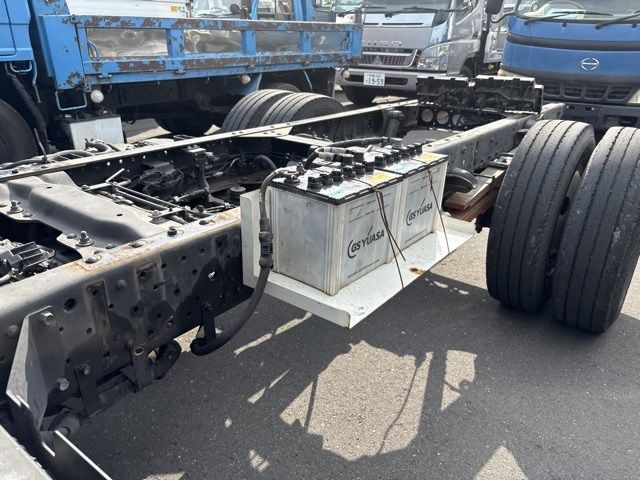 2011 Isuzu Elf シャーシ auction photo 12