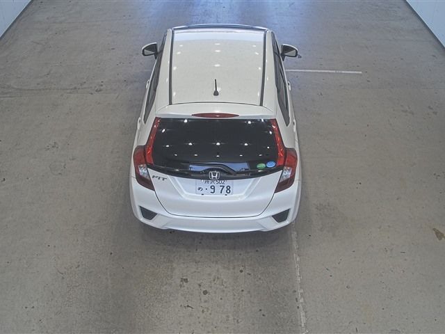 2016 Honda Fit Fパッケージ COMFORT EDIT auction photo 3